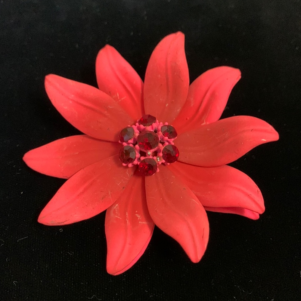 Brooch